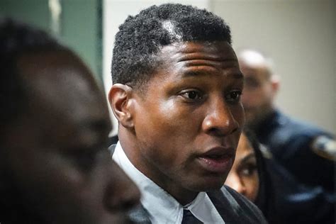 Jurors hear closing arguments in domestic violence trial of actor Jonathan Majors